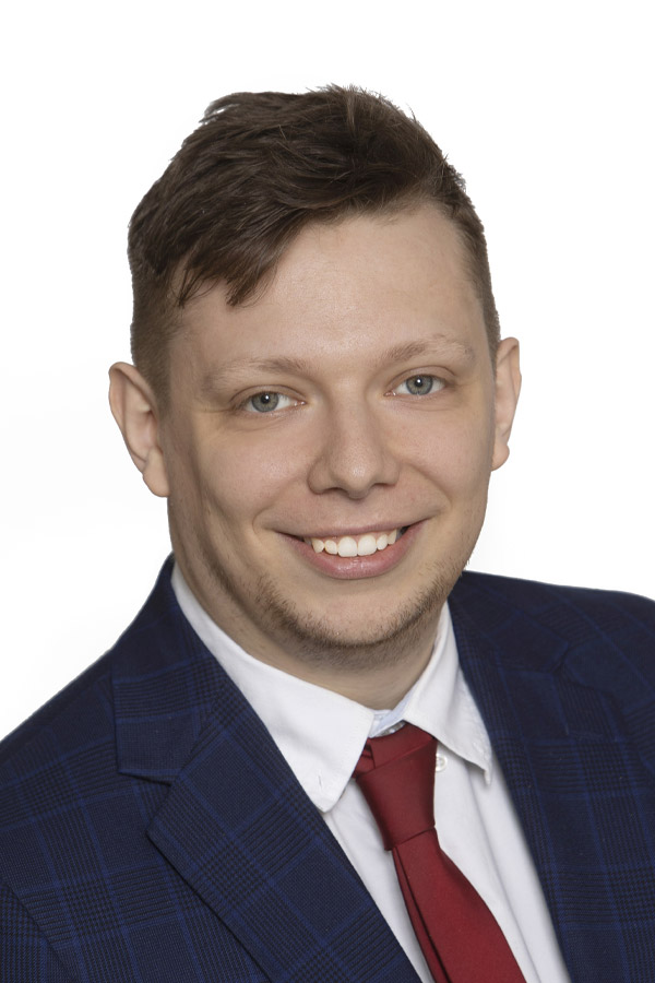 Adam Holmes